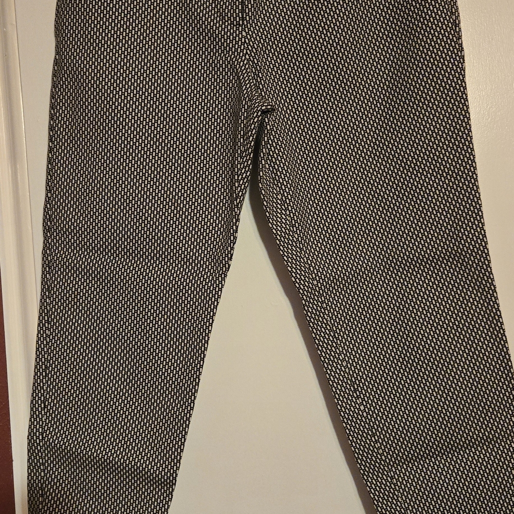 Womens Black and White Patterned Pants